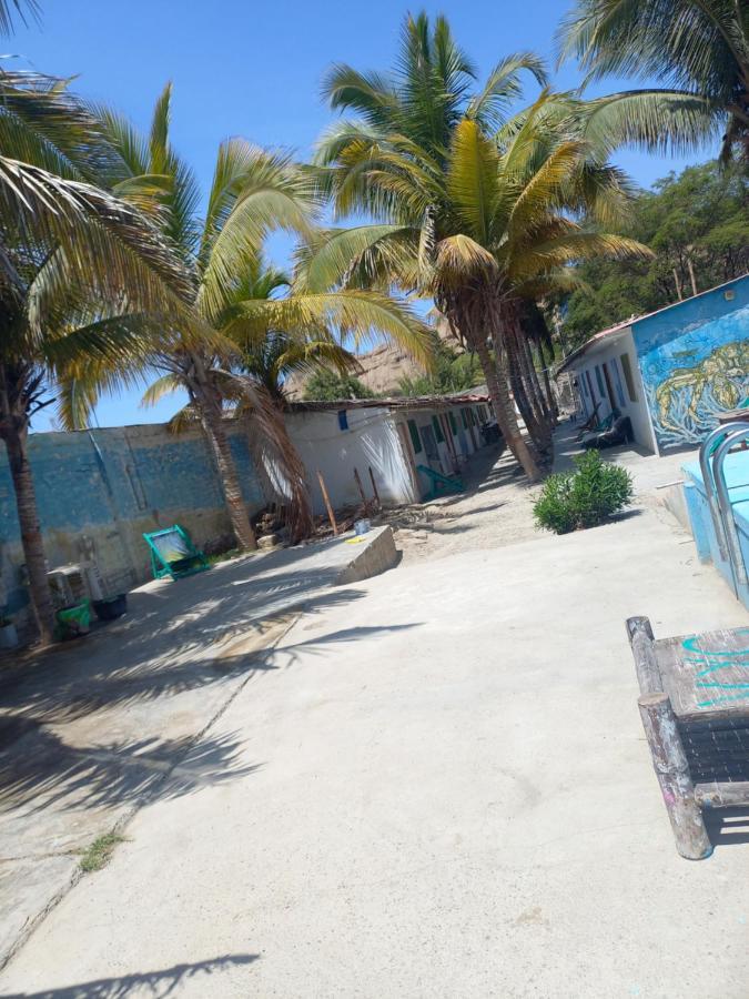 Angeles Del Mar Hotel Mancora Exterior photo