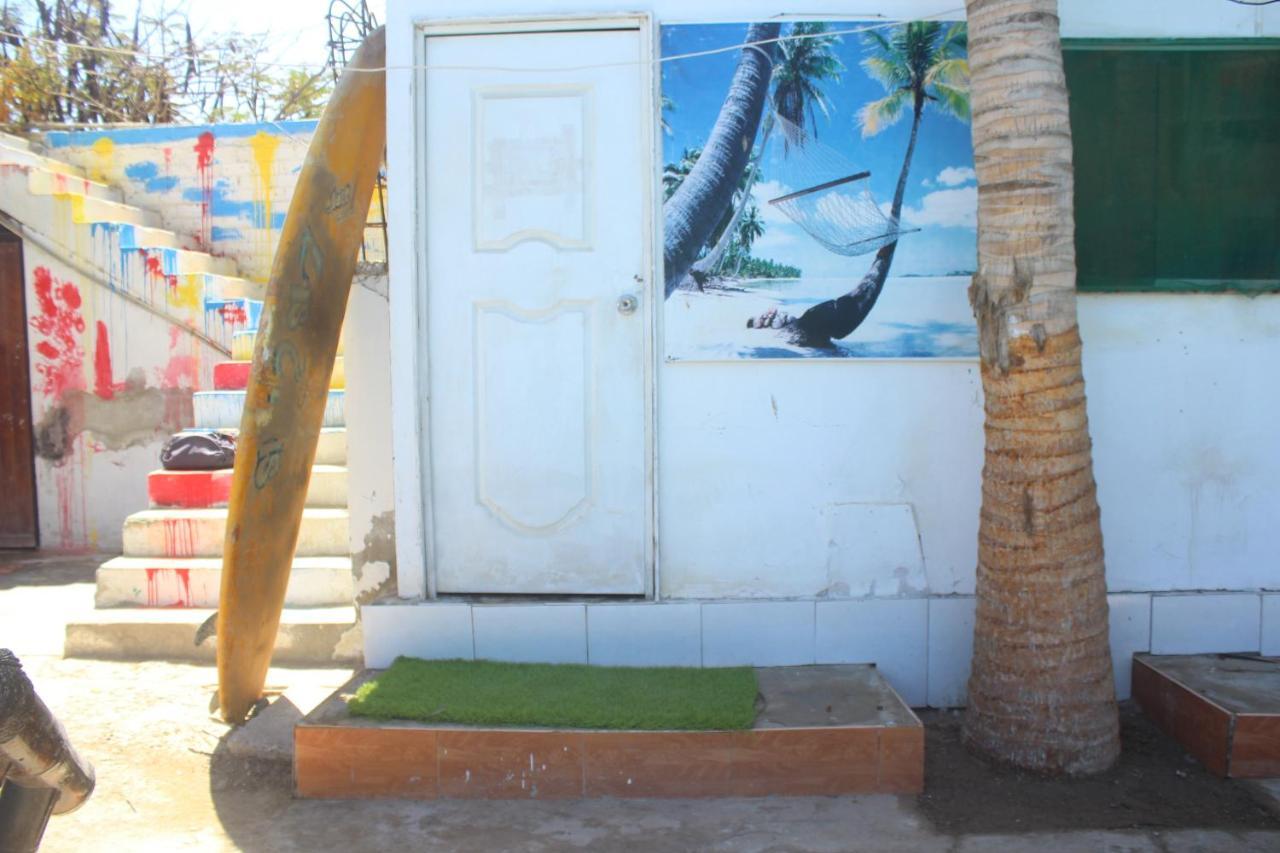 Angeles Del Mar Hotel Mancora Exterior photo
